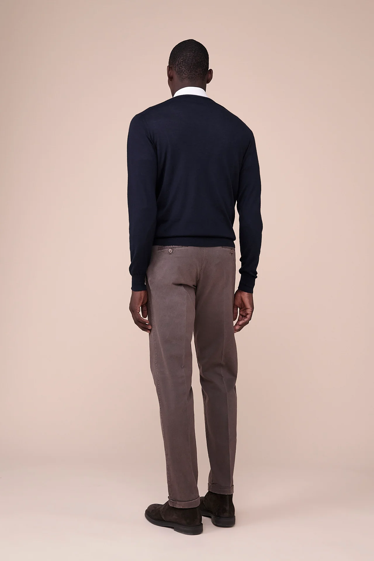 Pull Cashmere Silk V-neck in iconic colors - Image 3