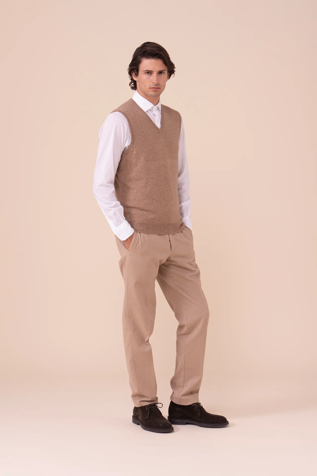 Sleeveless Cashmere V-neck Vest in iconic colors - Image 2