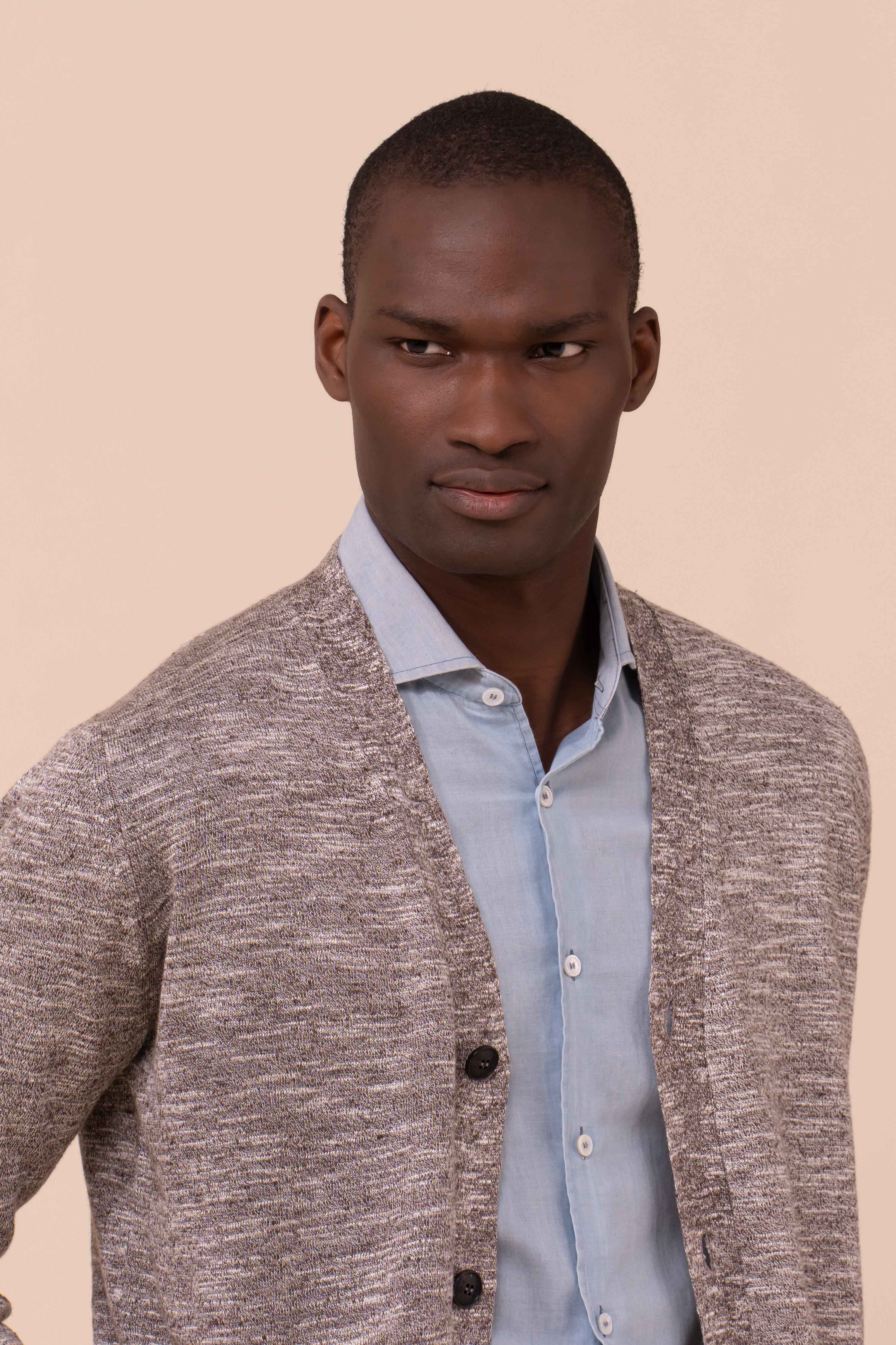 Bretone Linen and Silk Buttoned Cardigan - Image 4