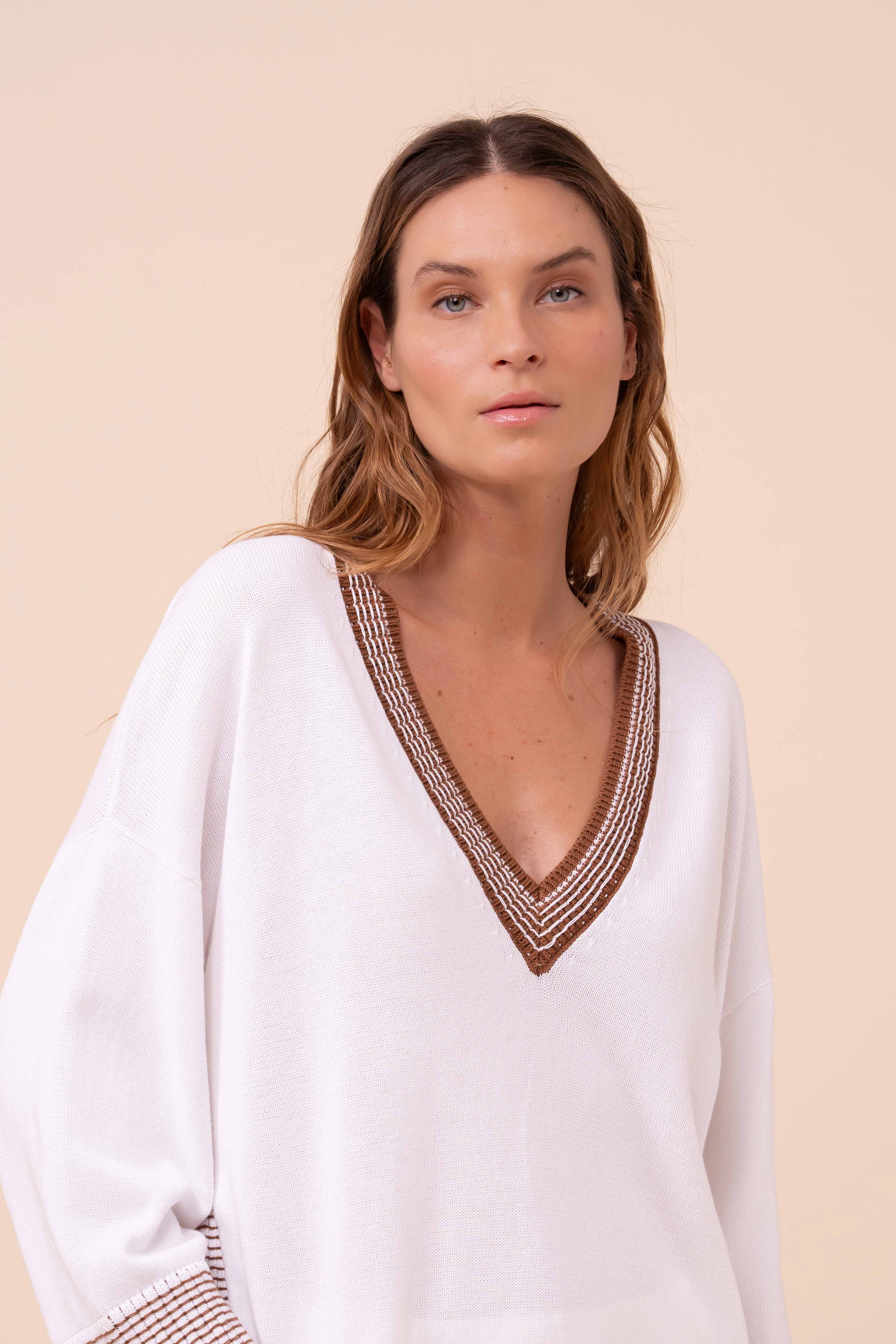 Morris Breeze Cotton V-Neck - Image 4
